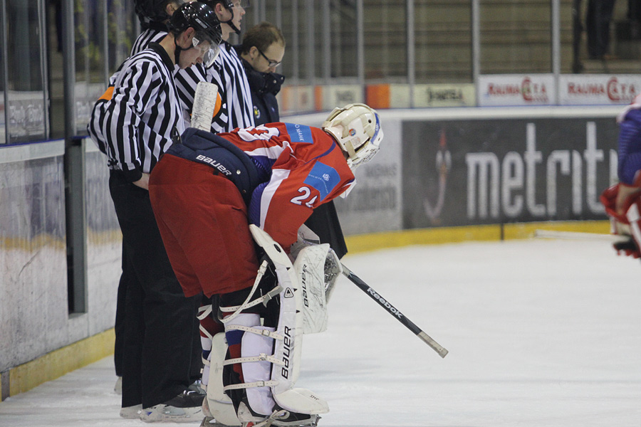 9.2.2012 - (Venäjä U18-Suomi U18)