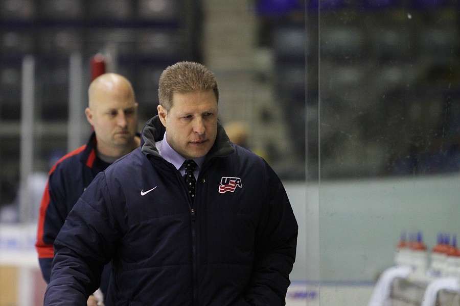 9.2.2012 - (USA U18-Tsekki U18)