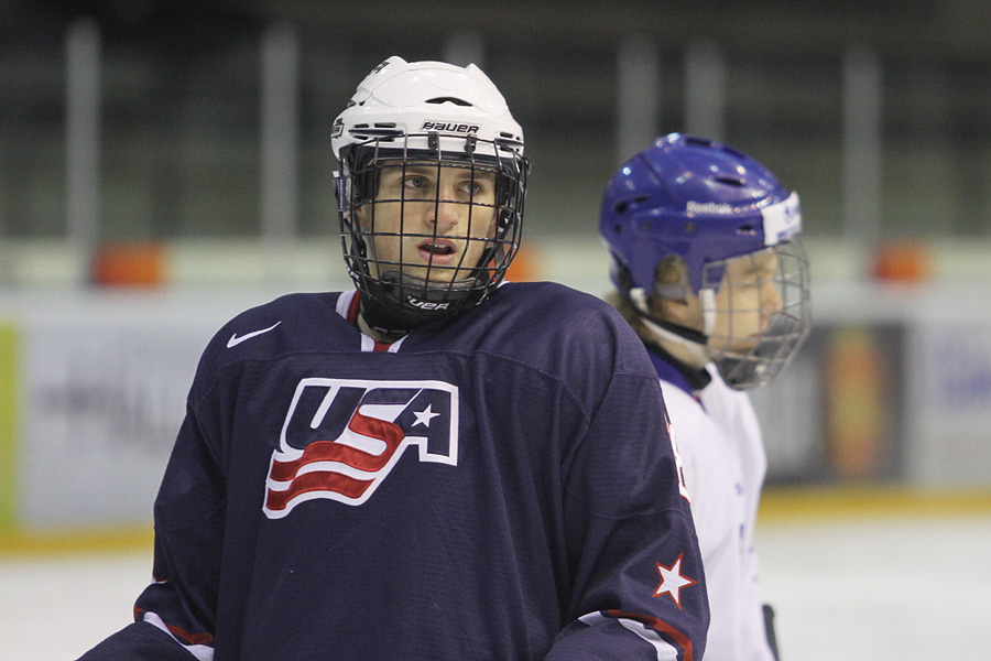 9.2.2012 - (USA U18-Tsekki U18)