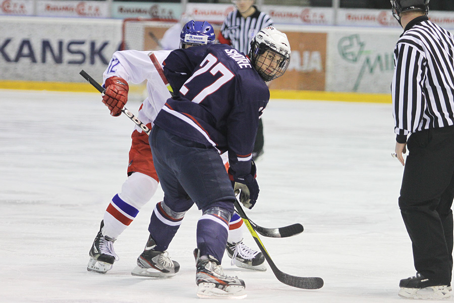 9.2.2012 - (USA U18-Tsekki U18)