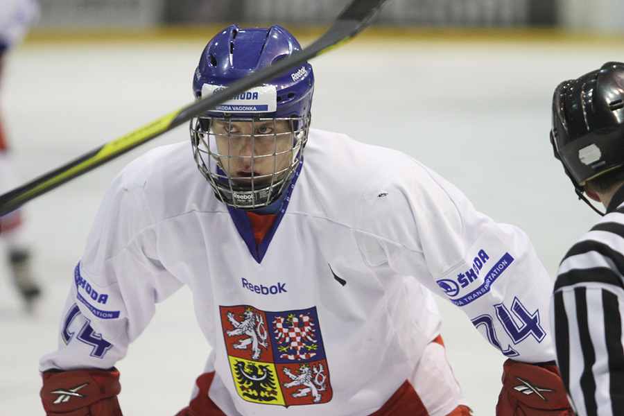 9.2.2012 - (USA U18-Tsekki U18)