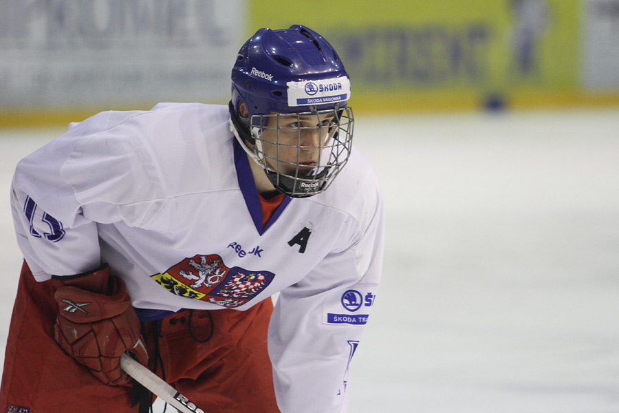 9.2.2012 - (USA U18-Tsekki U18)