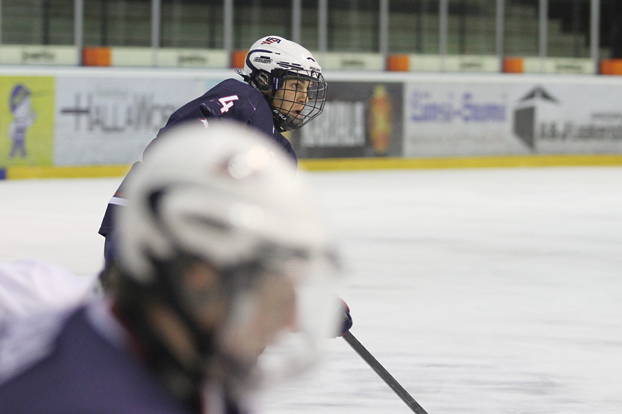 9.2.2012 - (USA U18-Tsekki U18)