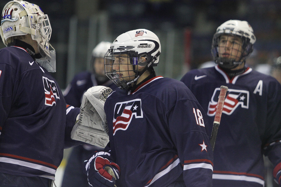 9.2.2012 - (USA U18-Tsekki U18)