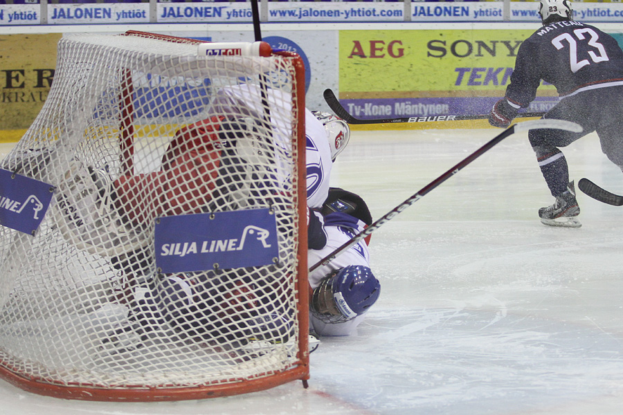 9.2.2012 - (USA U18-Tsekki U18)