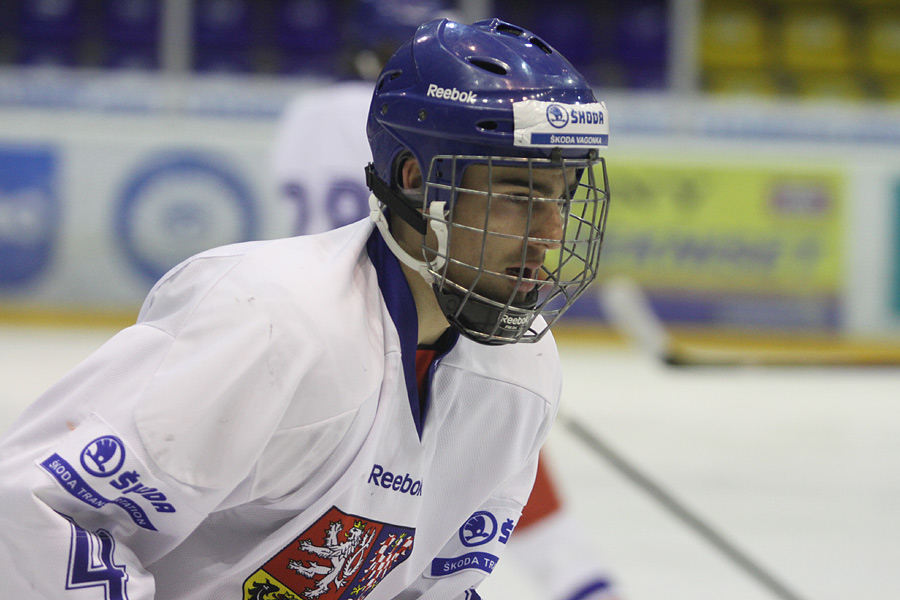 9.2.2012 - (USA U18-Tsekki U18)