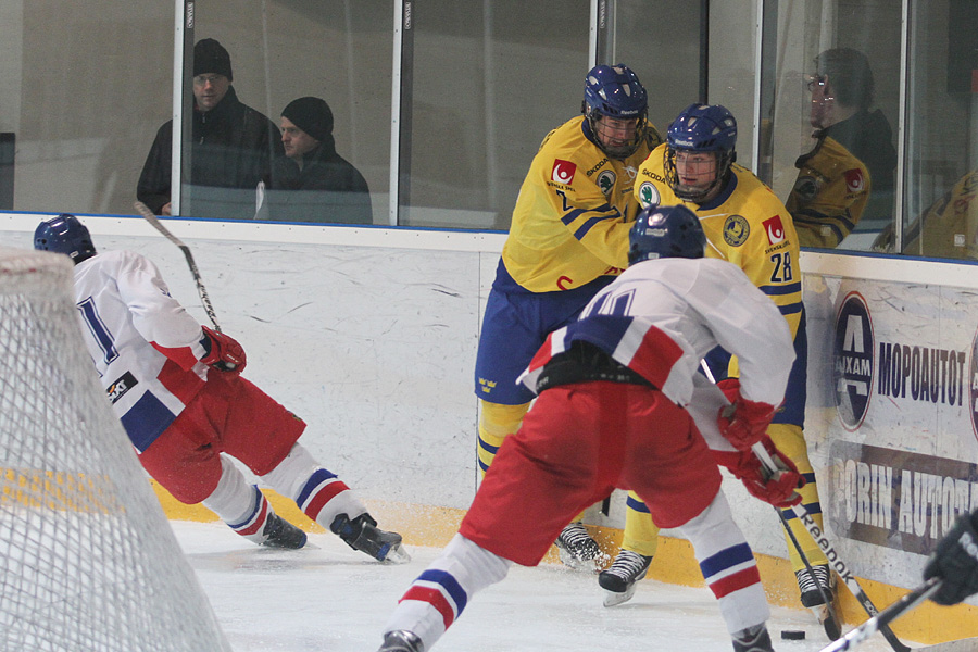 11.2.2012 - (Tsekki U18-Ruotsi U18)