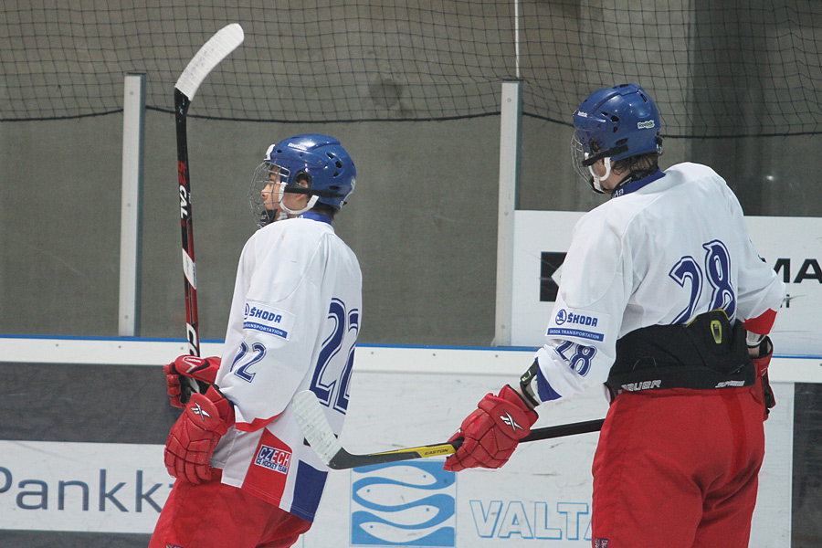 11.2.2012 - (Tsekki U18-Ruotsi U18)