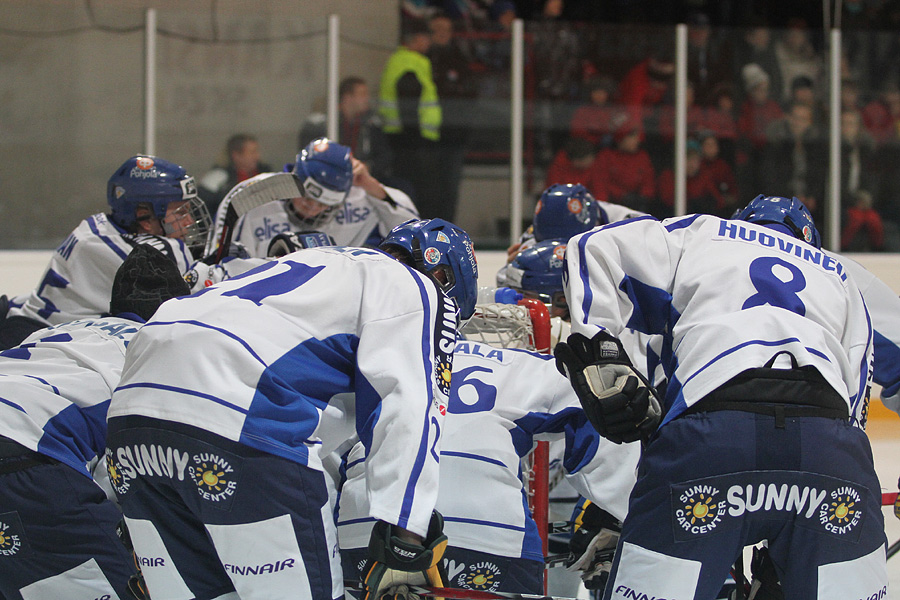 11.2.2012 - (Suomi U18-USA U18)