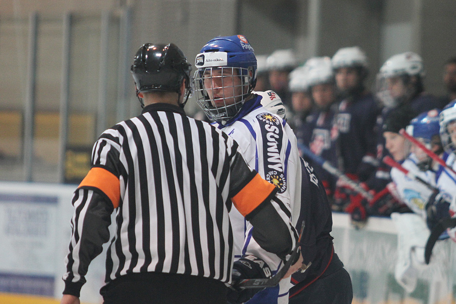 11.2.2012 - (Suomi U18-USA U18)