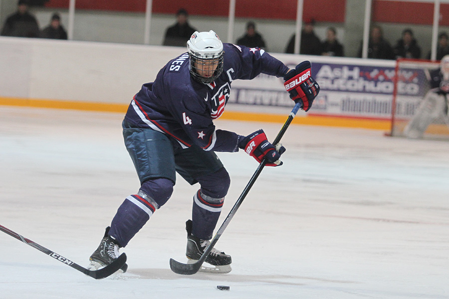 11.2.2012 - (Suomi U18-USA U18)