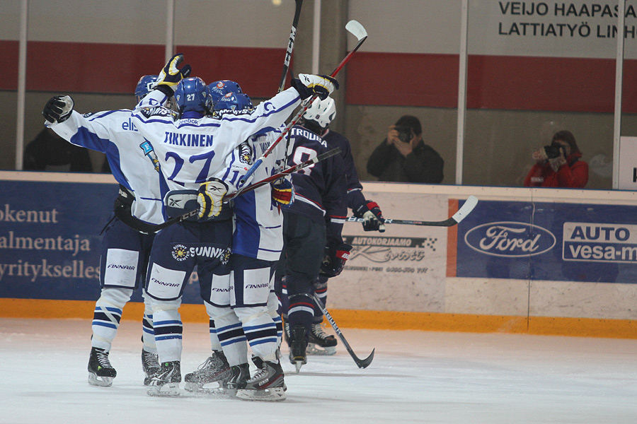 11.2.2012 - (Suomi U18-USA U18)