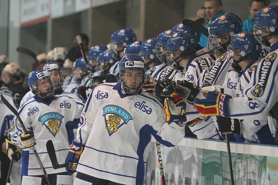 11.2.2012 - (Suomi U18-USA U18)