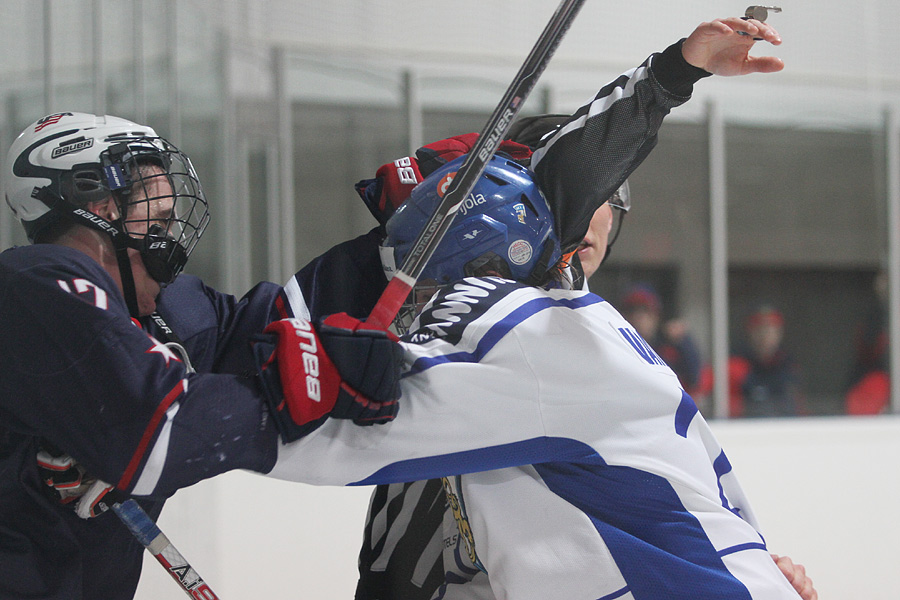 11.2.2012 - (Suomi U18-USA U18)