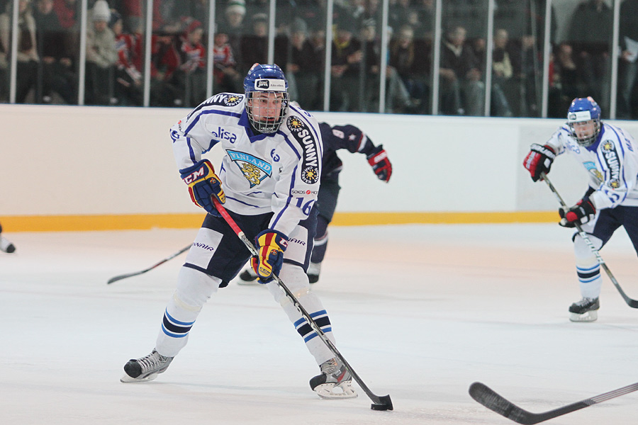 11.2.2012 - (Suomi U18-USA U18)