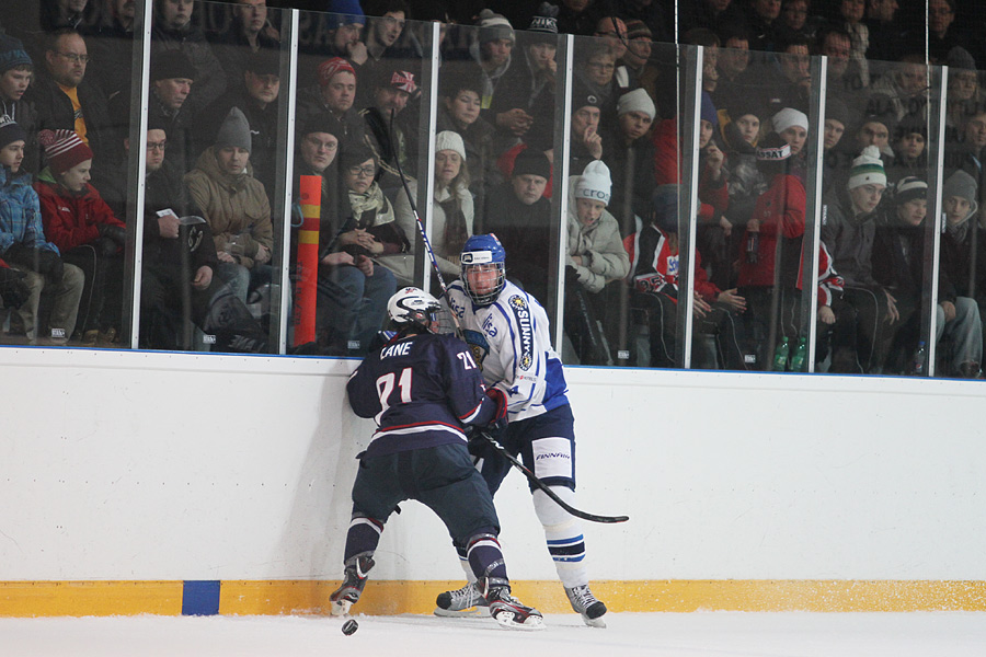 11.2.2012 - (Suomi U18-USA U18)