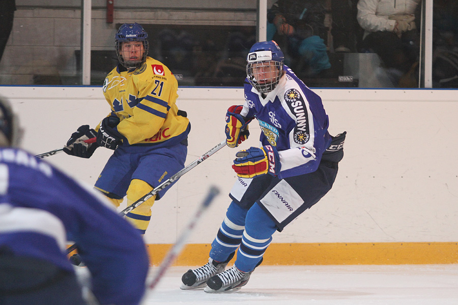 12.2.2012 - (Suomi U18-Ruotsi U18)