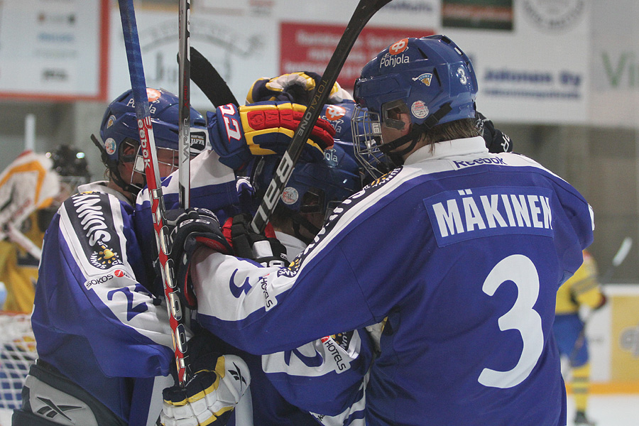 12.2.2012 - (Suomi U18-Ruotsi U18)