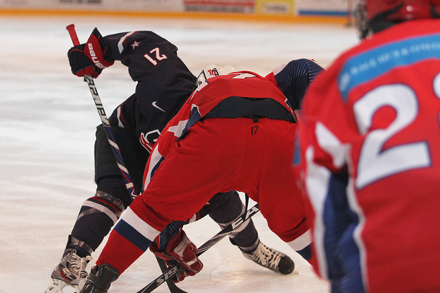 12.2.2012 - (USA U18-Venäjä U18)