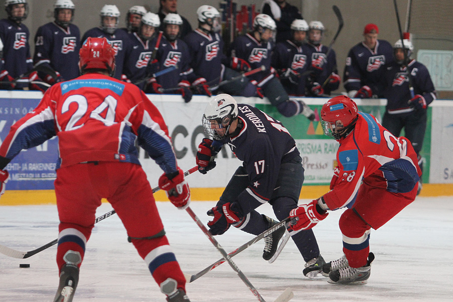 12.2.2012 - (USA U18-Venäjä U18)