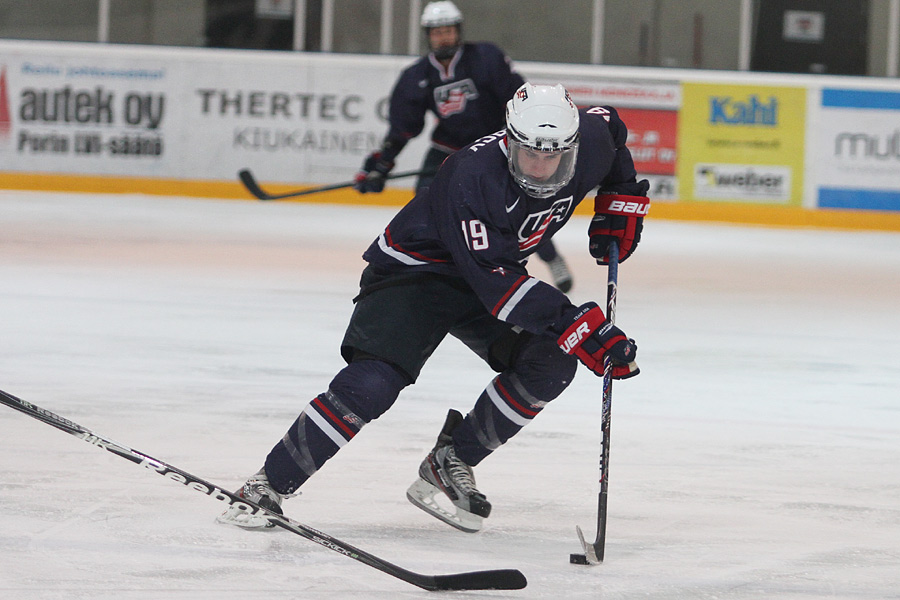 12.2.2012 - (USA U18-Venäjä U18)