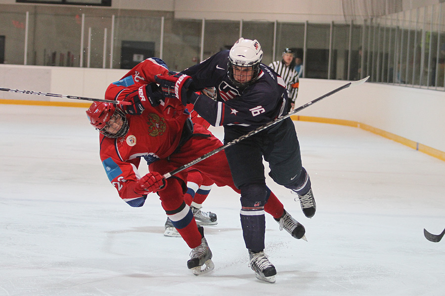 12.2.2012 - (USA U18-Venäjä U18)