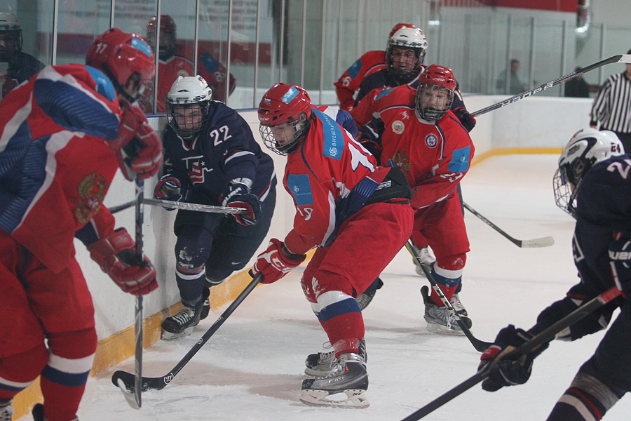 12.2.2012 - (USA U18-Venäjä U18)