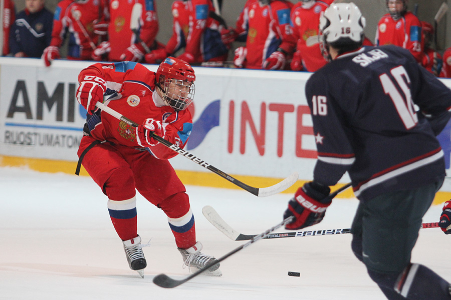 12.2.2012 - (USA U18-Venäjä U18)