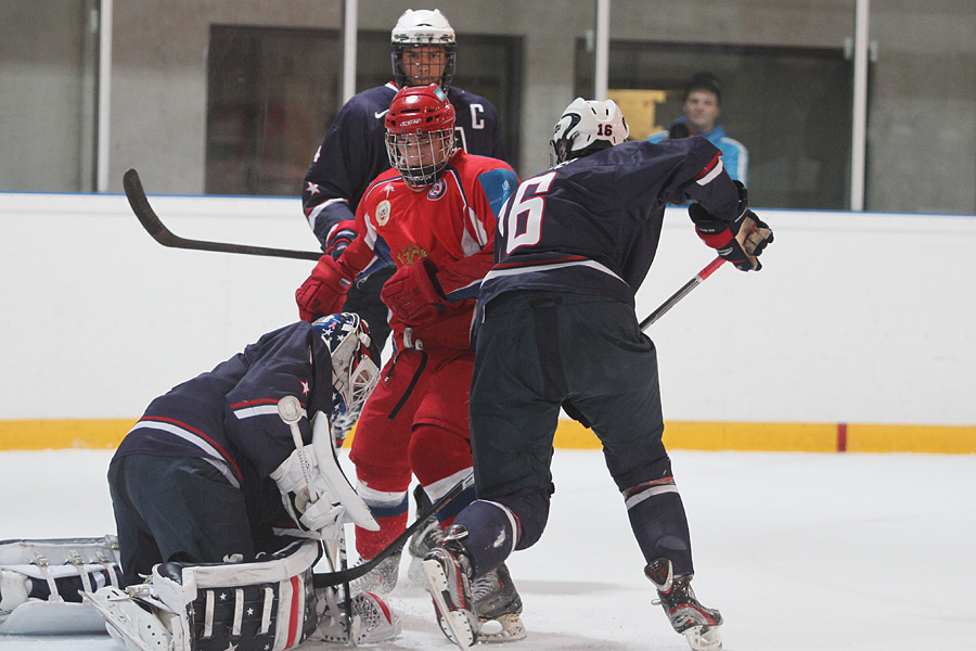 12.2.2012 - (USA U18-Venäjä U18)