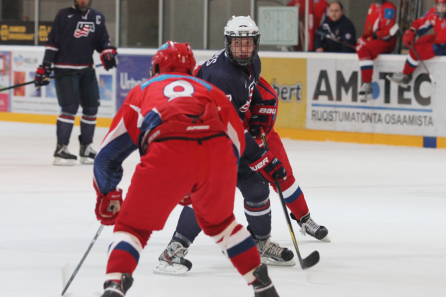 12.2.2012 - (USA U18-Venäjä U18)