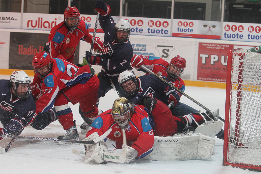 12.2.2012 - (USA U18-Venäjä U18)