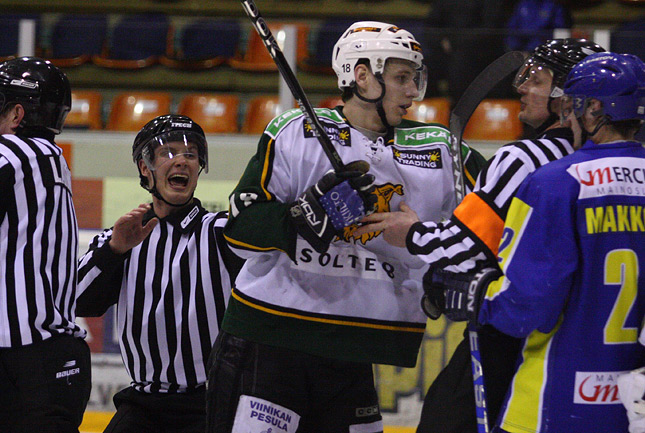 23.3.2010 - (Lukko A-Ilves A)