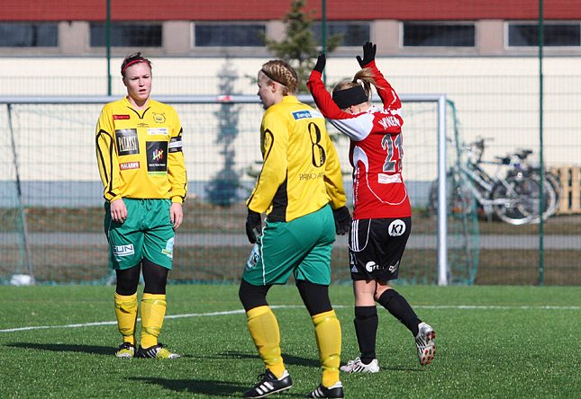 24.4.2010 - (NiceFutis N-Ilves N)