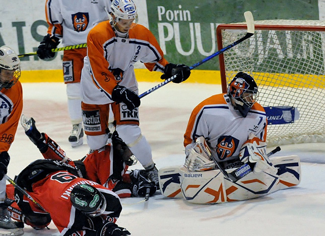 3.11.2010 - (Ässät A-Tappara A)