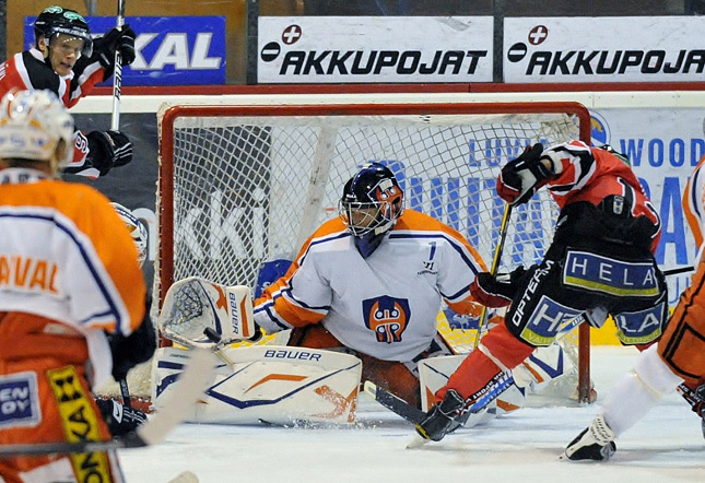 3.11.2010 - (Ässät A-Tappara A)