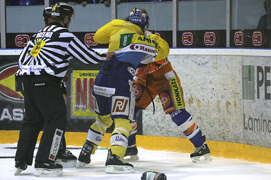 3.12.2005 - (Lukko-Tappara)