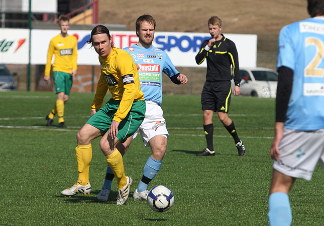 16.4.2011 - (FC PoPa-Ilves)