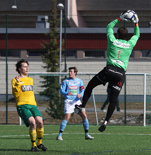 16.4.2011 - (FC PoPa-Ilves)