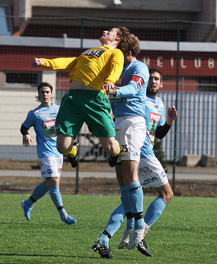 16.4.2011 - (FC PoPa-Ilves)