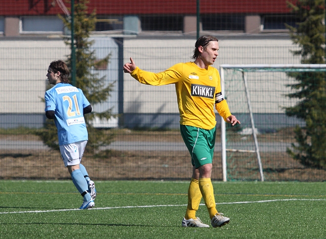 16.4.2011 - (FC PoPa-Ilves)