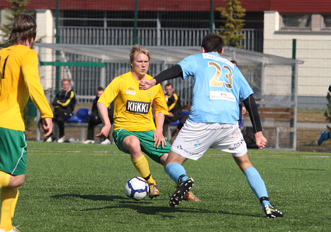 16.4.2011 - (FC PoPa-Ilves)