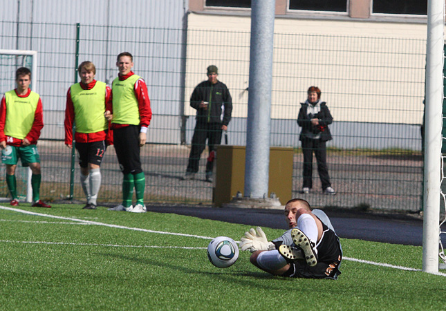 30.4.2011 - (FC Jazz-Tampereen Palloveikot)