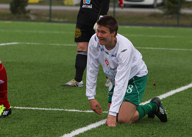 30.4.2011 - (FC Jazz-Tampereen Palloveikot)