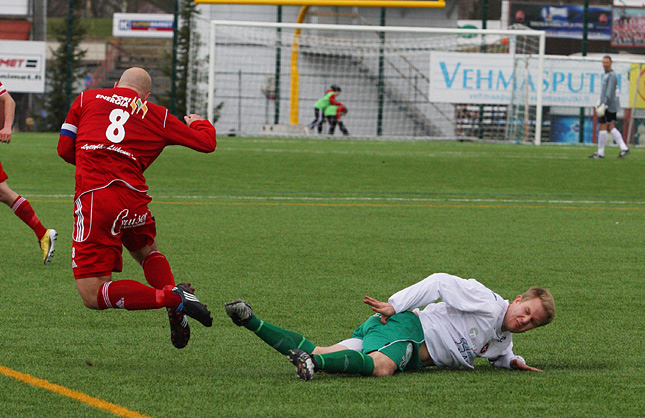 30.4.2011 - (FC Jazz-Tampereen Palloveikot)