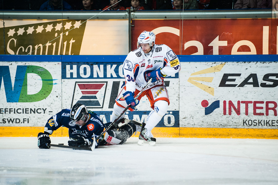 1.12.2012 - (Tappara-Lukko)