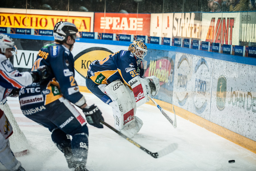 1.12.2012 - (Tappara-Lukko)