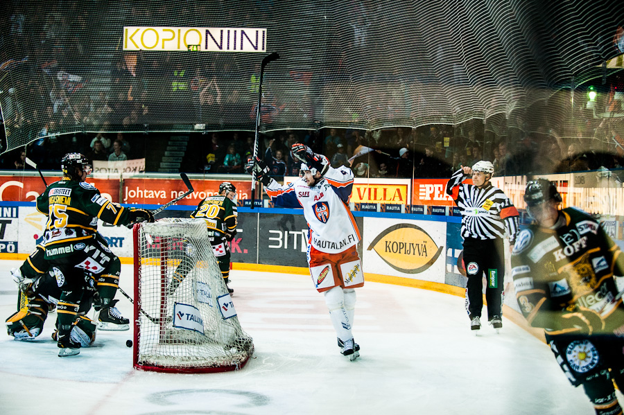 28.9.2012 - (Tappara-Ilves)