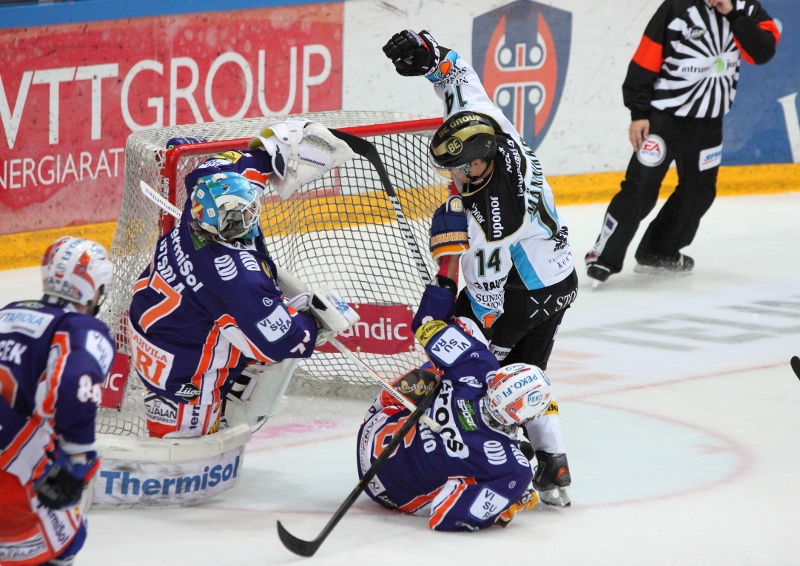 10.10.2013 - (Tappara-Pelicans)