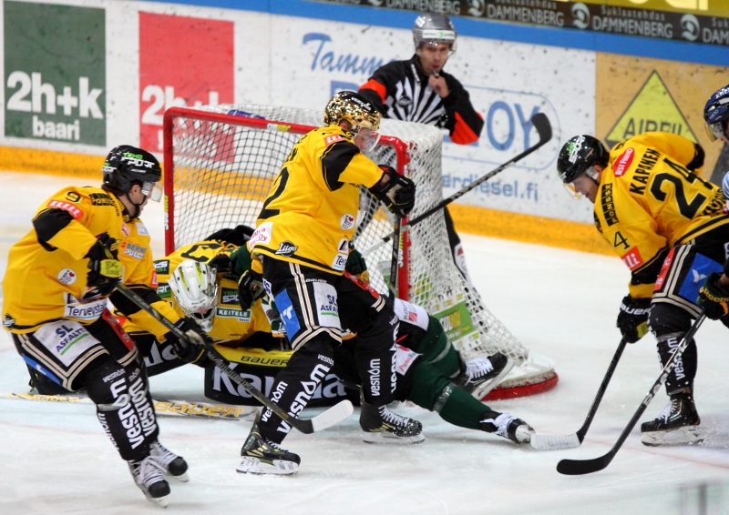 15.10.2013 - (Ilves-KalPa)