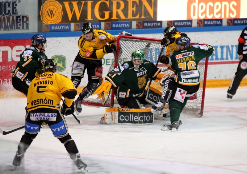 15.10.2013 - (Ilves-KalPa)